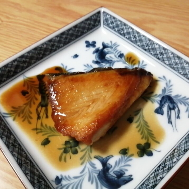 甘辛味☆ぶりの照り焼き